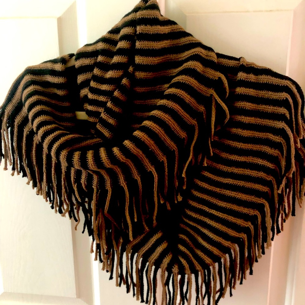 Infinity acrylic fringed scarf